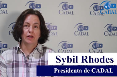 Sybil Rhodes: «La cooperación migratoria no es un sustituto para resolver los problemas»