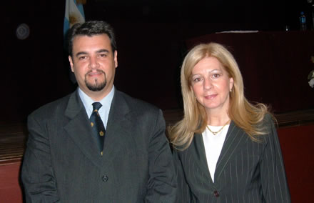 Ricardo López Göttig junto a la Dra. Gilda Pedicone de Valls Decana de la Facultad de Derecho y Ciencias Sociales de la UNSTA