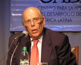 Jorge Batlle presentó en Montevideo libro de periodista independiente y ex preso político cubano