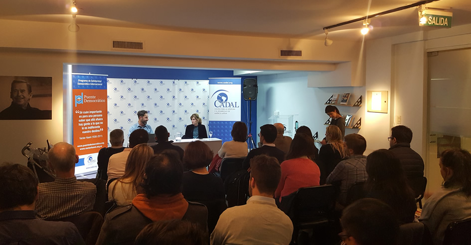 Presentación del libro «Así se vota en Cuba» en Buenos Aires