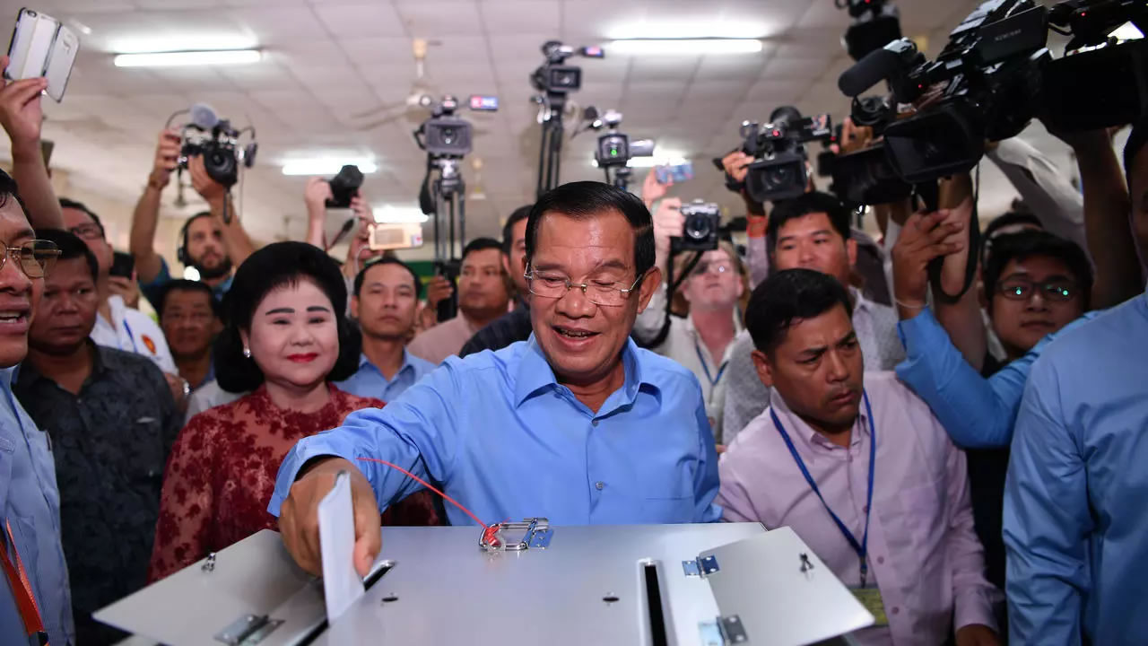 Hun Sen, Primer Ministro de Camboya