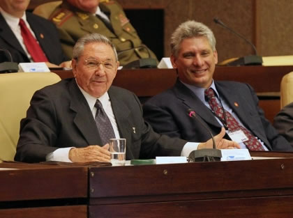 Raúl Castro - Miguel Díaz-Canel