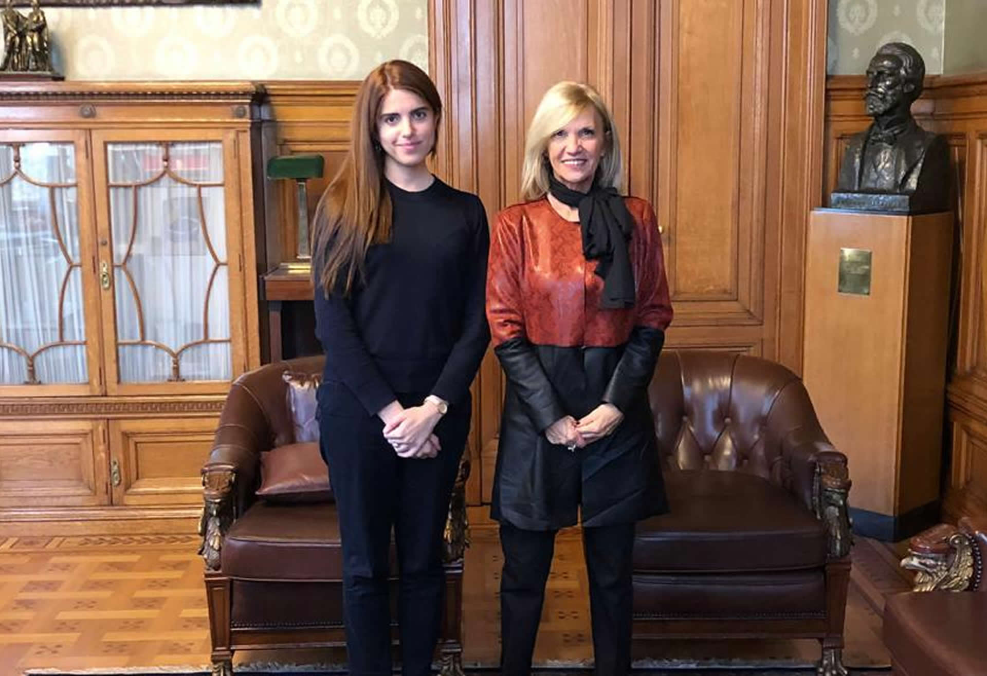 Carolina Barrero with Beatriz Argimón