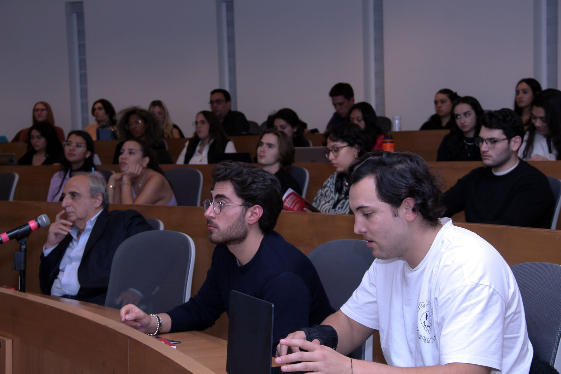 Presentación de libro en la Universidad Iberoamericana