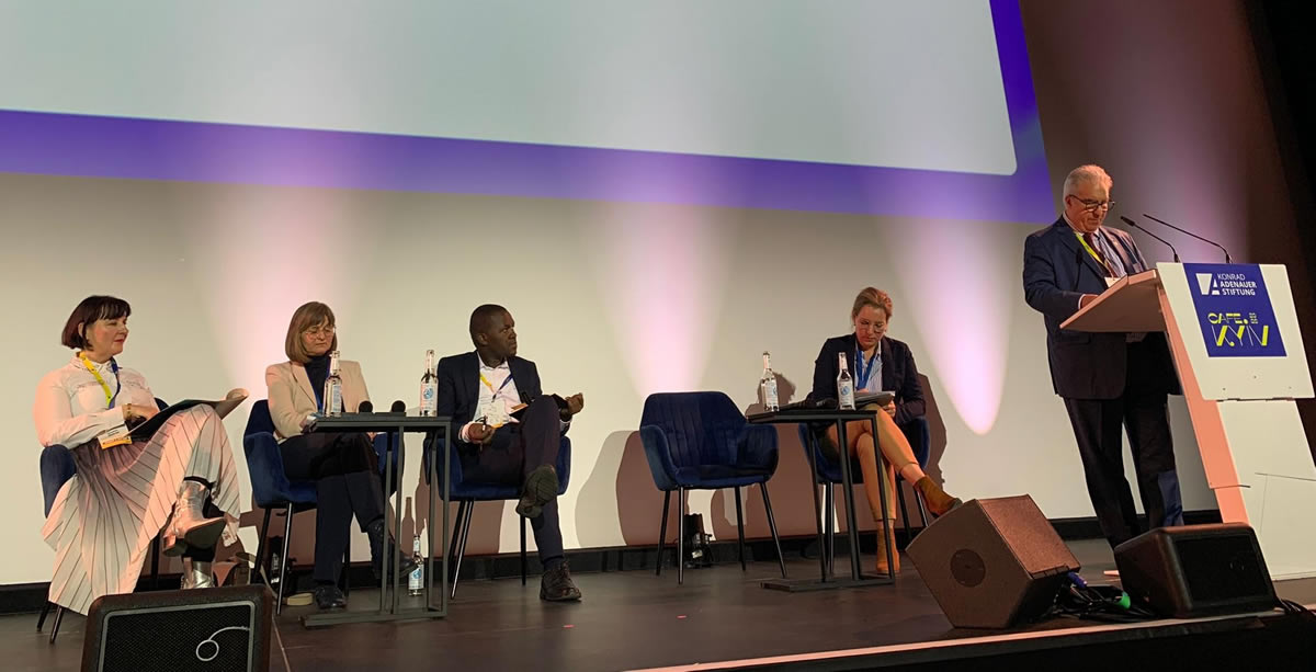 Participación en Café Kyiv Participación en Café Kyiv