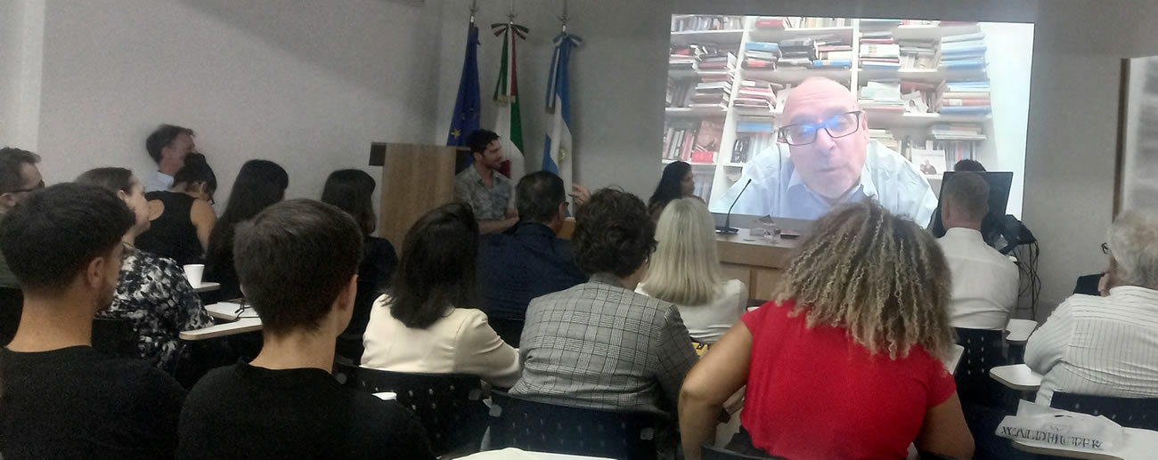 El historiador Loris Zanatta participó de la presentación del libro “Havana Taxi” de manera virtual.