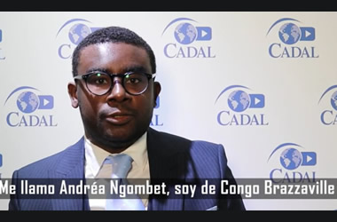 Andréa Ngombet: «La democracia es universal. Lo que es inaceptable en París lo es también en Congo»