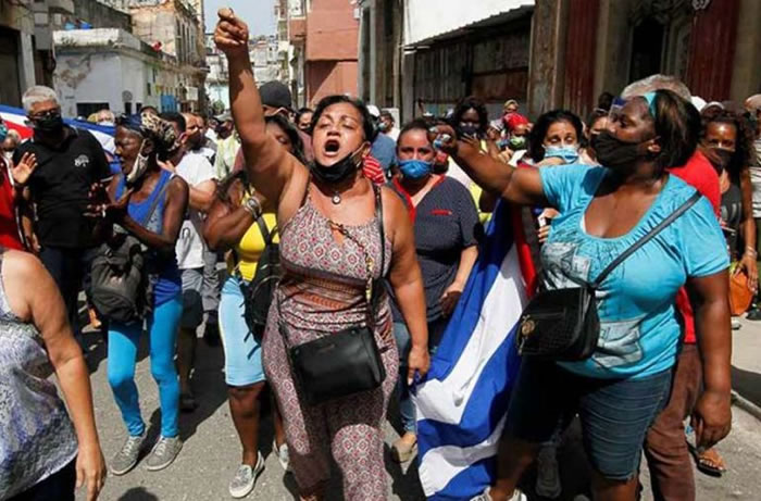 Cuba: la chispa y la pradera