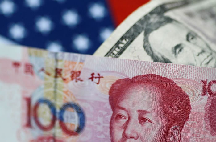 ¿Puede China con el Yuan ser una moneda global como lo es el dólar? Esto dicen dos expertos