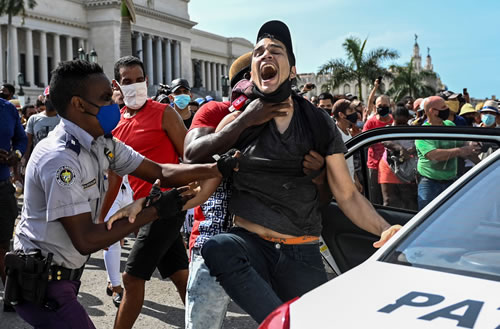 Cuba, la represión que no cesa y la necesaria solidaridad con su pueblo