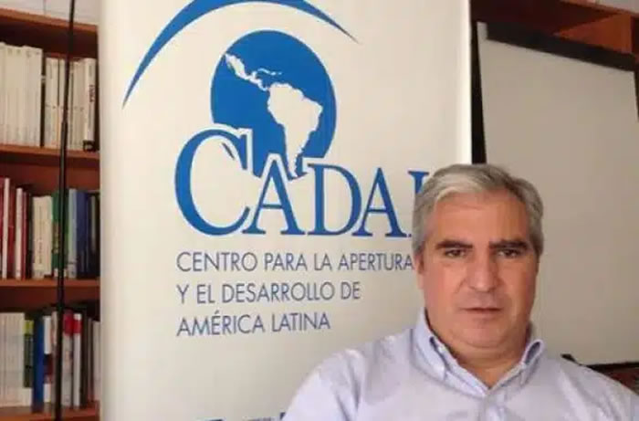 Gabriel Salvia: «La democracia está en riesgo en nuestra región»