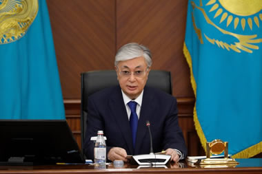 Sin competencia real, el gobierno kazajo afianza su omnipresencia