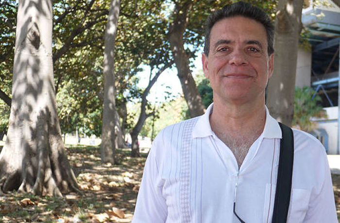 El opositor cubano Librado Linares, galardonado con el Premio Graciela Fernández Meijide