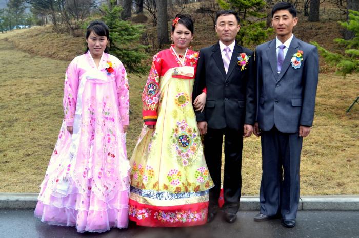 Buenas madres, buenas esposas, buenas hermanas, buenas hijas: El liderazgo femenino en Corea del Norte