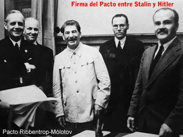 Stalin, von Ribbentrop y Molotov firman pacto el 23 de Agosto de 1939