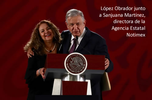 López Obrador junto a Sanjuana Martínez, directora de la Agencia Estatal Notimex