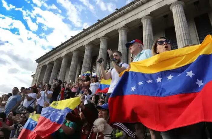 El kirchnerismo da la espalda a los venezolanos con su incongruente retórica de los DDHH