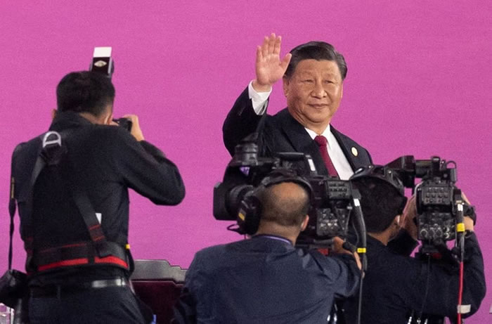 Juan Pablo Cardenal, experto en China: «No parece que Xi Jinping pueda estar perdiendo el control»