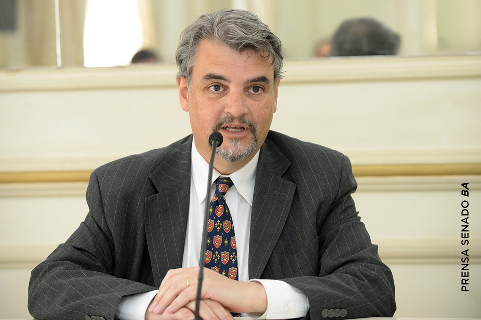 Ricardo López Göttig durante la presentación libro antisemitismo en Senado bonaerense